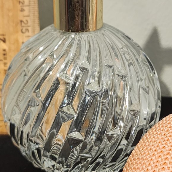 Vintage Clear Cut Glass Perfume Bottle with Atomizer - Picture 7 of 7